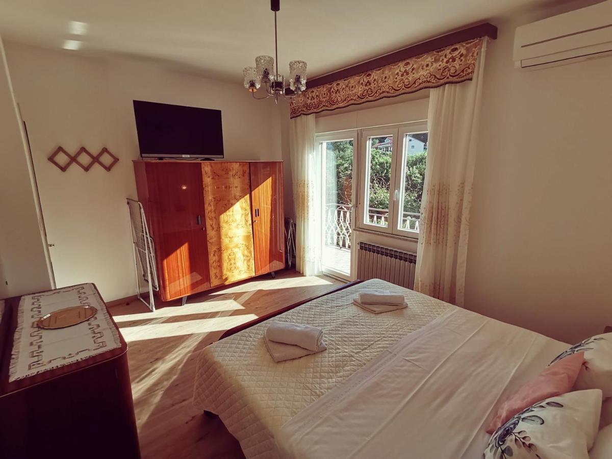 Apartment Grzin Ловран Екстер'єр фото
