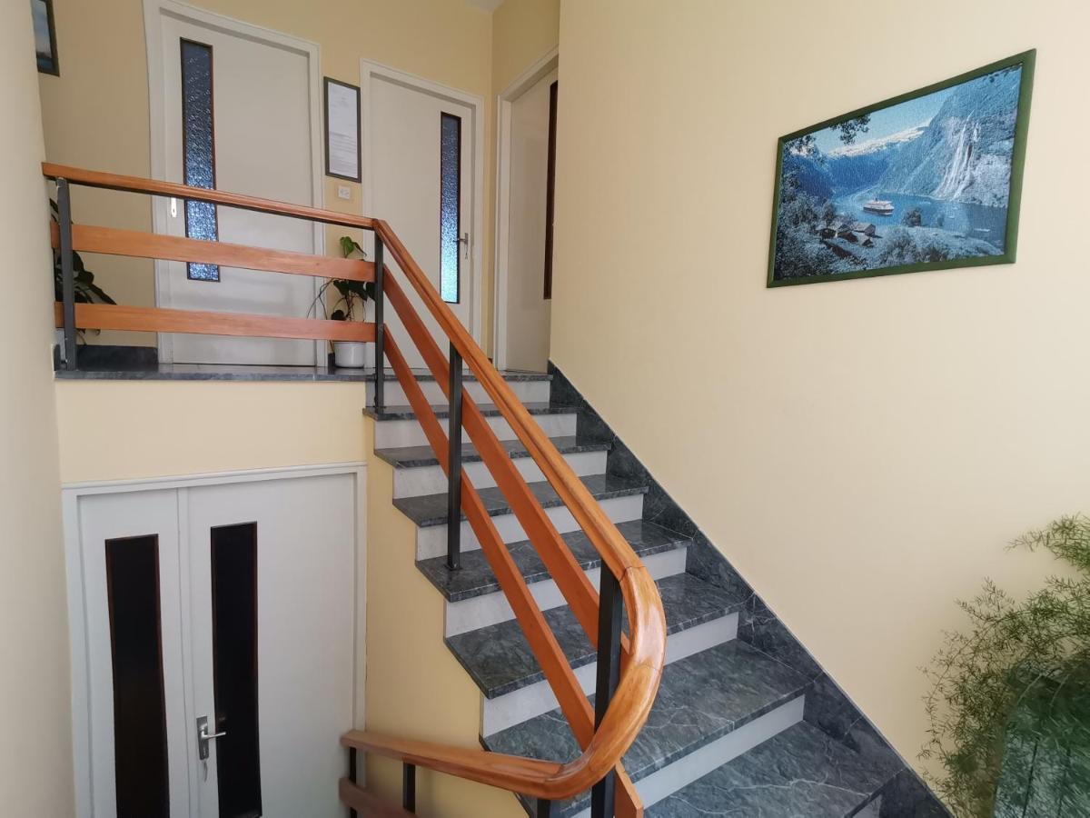 Apartment Grzin Ловран Екстер'єр фото