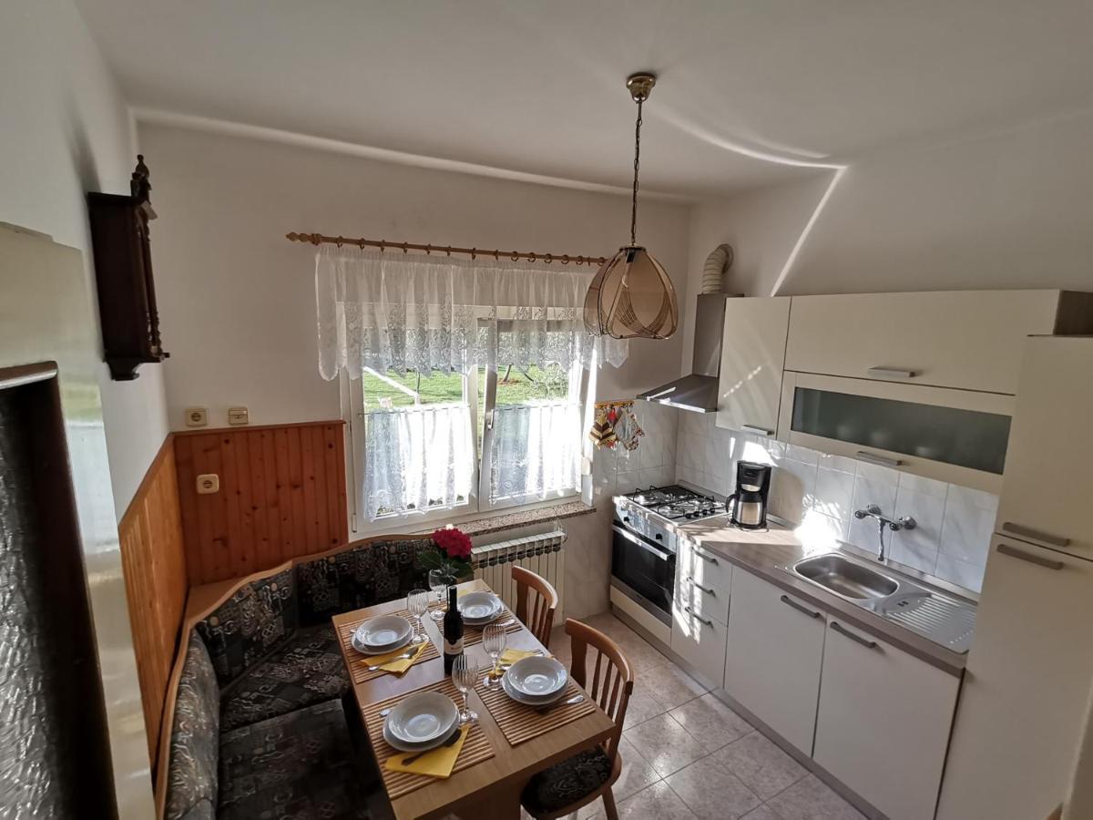 Apartment Grzin Ловран Екстер'єр фото