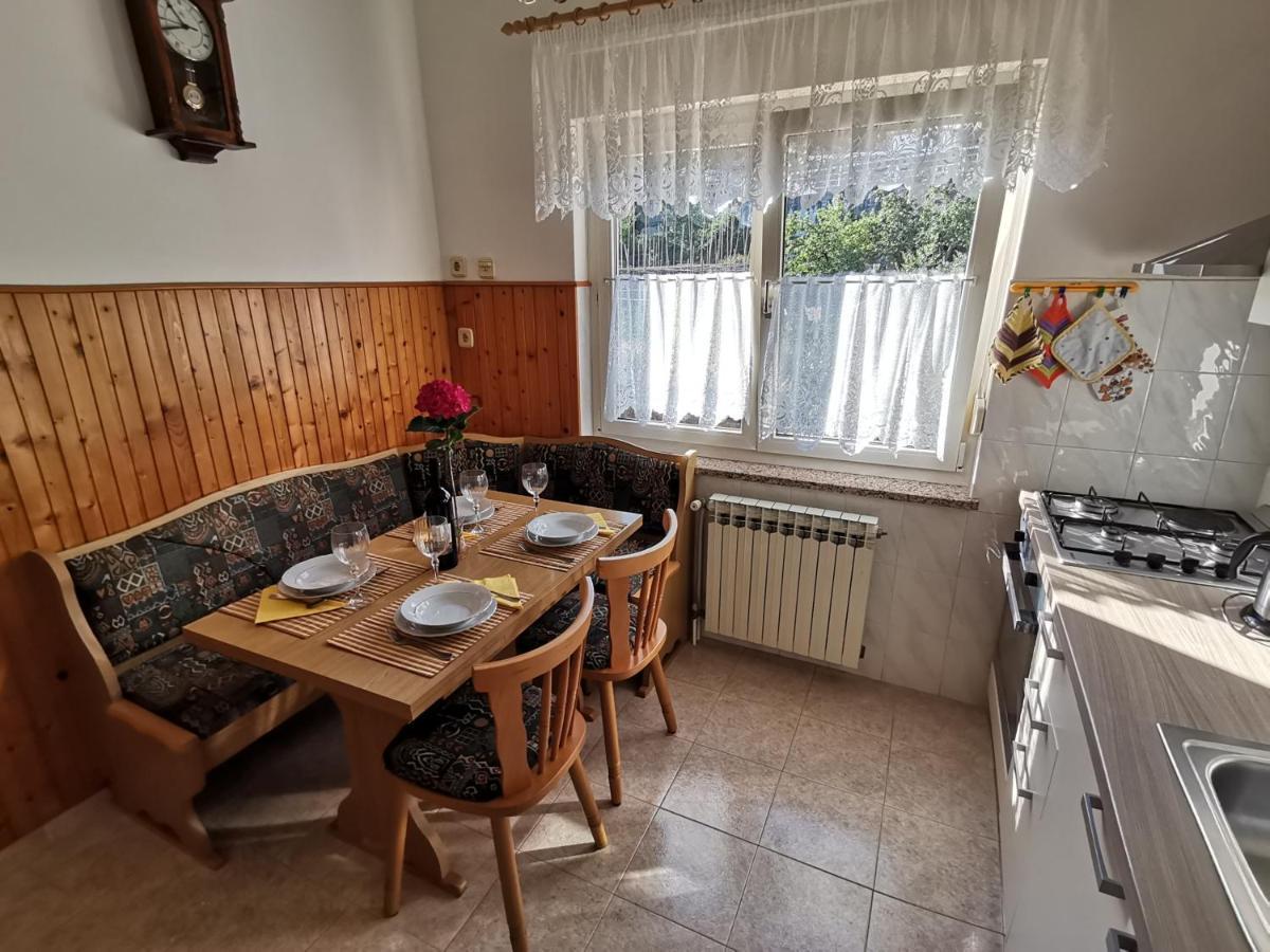 Apartment Grzin Ловран Екстер'єр фото